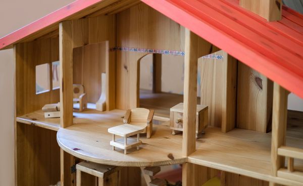 Doll House Assembly in Seattle